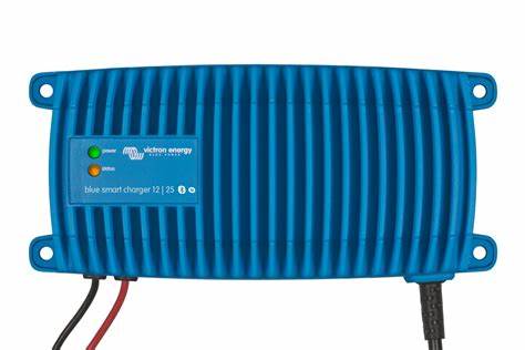 Blue Smart IP67 Charger 12/25(1) 230V CEE 7/7