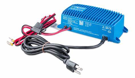 [BPC121715106] Blue Smart IP67 Charger 12/17(1) 120V NEMA 5-15